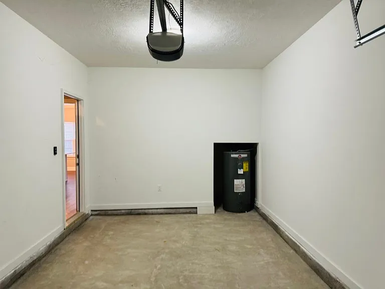 4279 Valencia Ln — Photo 31