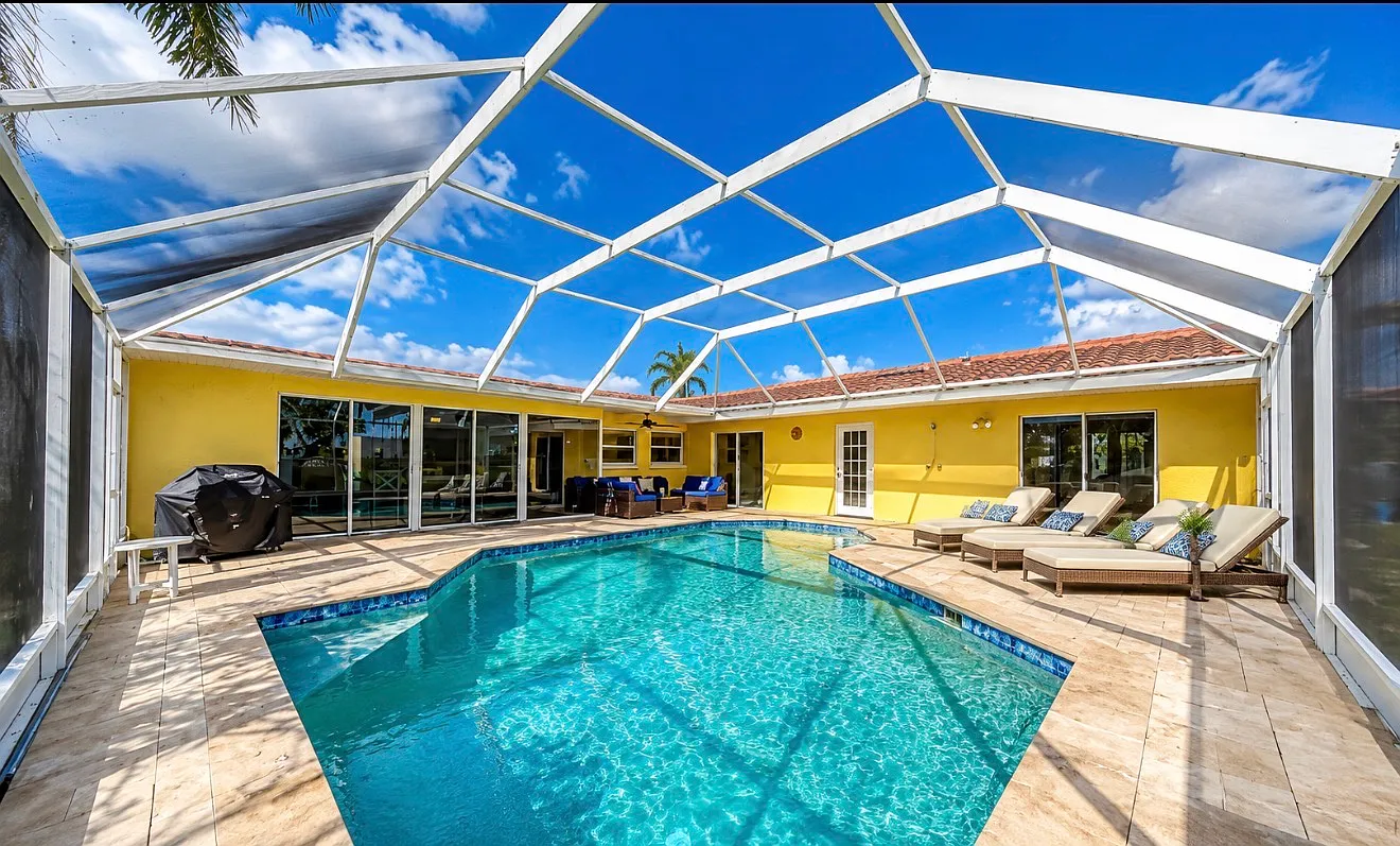 4 bed, 2197 sqft, $5,599 — Photo 2