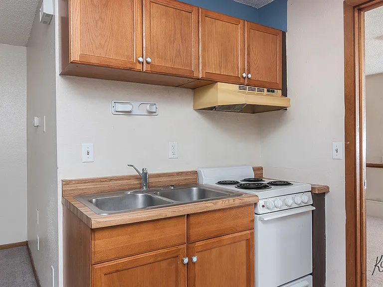 327 W 5th Ave #3 — Photo 7