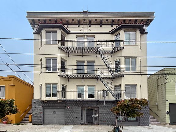 3rd image of 40 Tiffany Ave #1