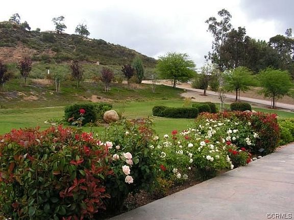 4th image of 38685 Avenida Bonita