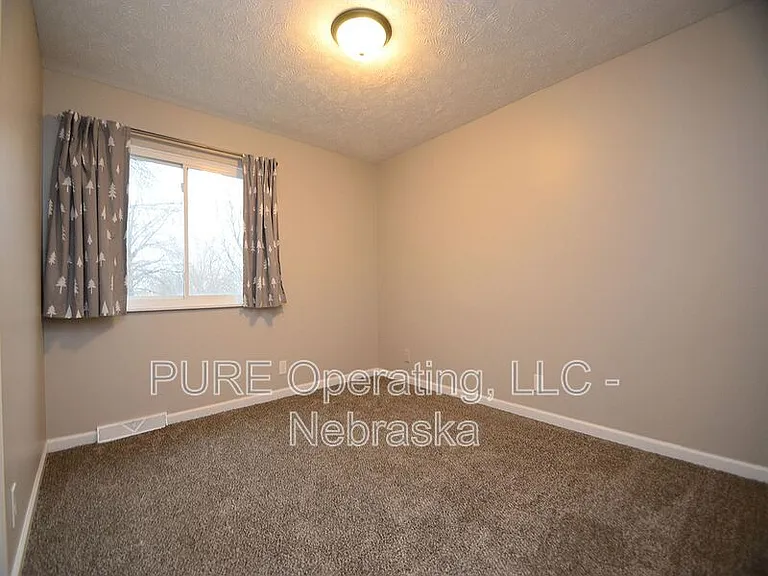 13951 Jefferson Cir — Photo 21