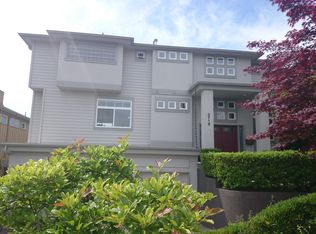 3719 W Barrett St, Seattle, WA 98199