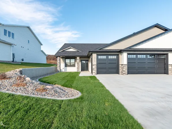 1918 Prairie Hawk Dr, Bismarck, ND 58503