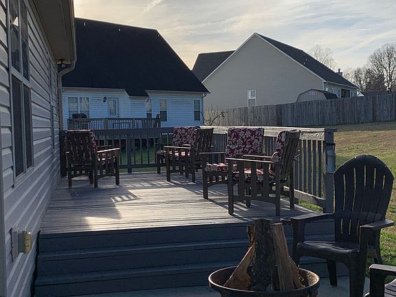 22x10 Spacious Deck