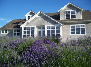 4460 Squalicum Lake Rd, Bellingham, WA 98226