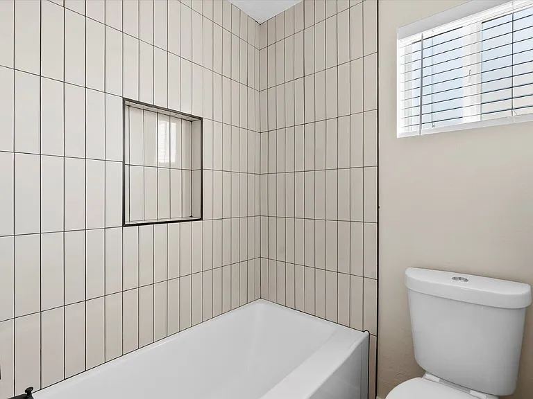 2551 E Broadway Rd #1 — Photo 15