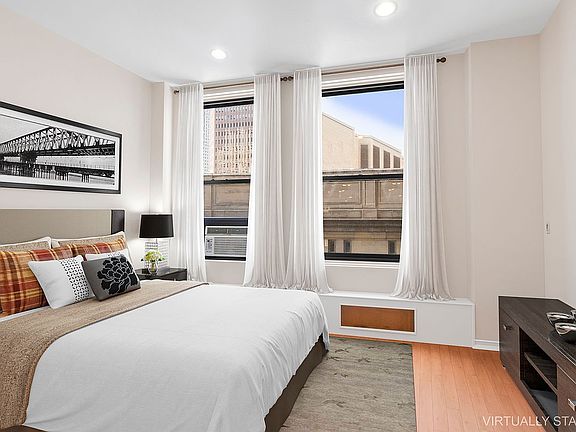 2nd image of 3 Hanover Sq APT 11E