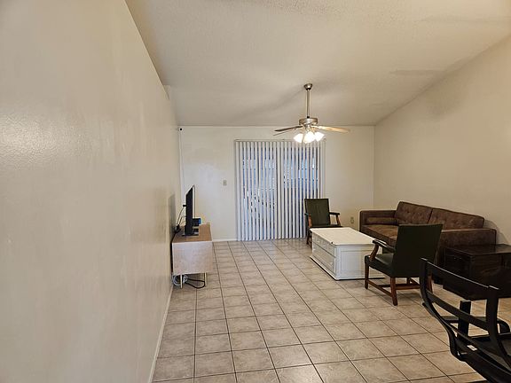 2nd image of 3160 Smoke Signal Cir