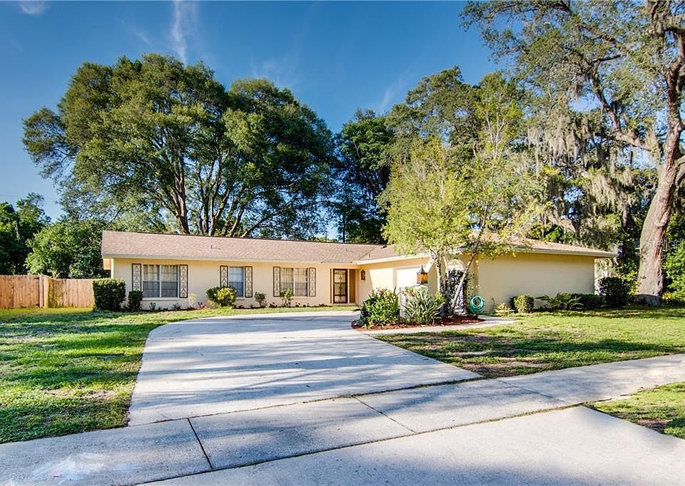 1st image of 416 Ashford Dr