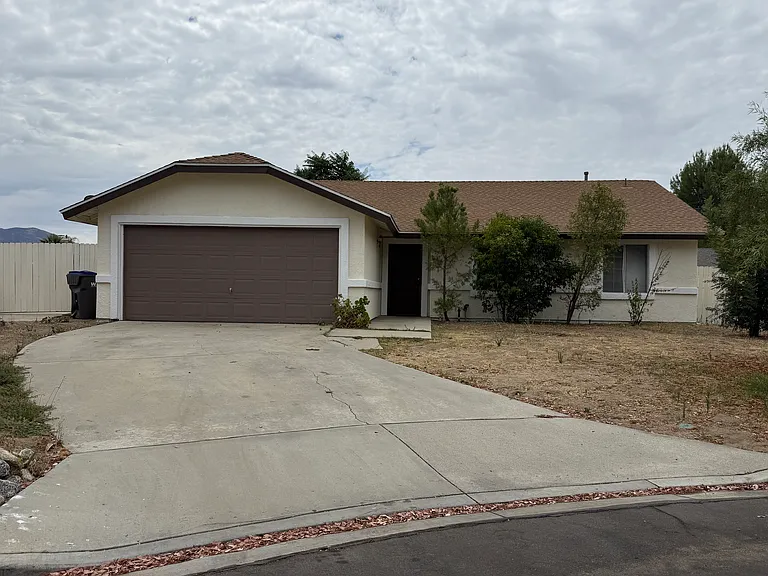 25210 Hazelwood Cir — Photo 1