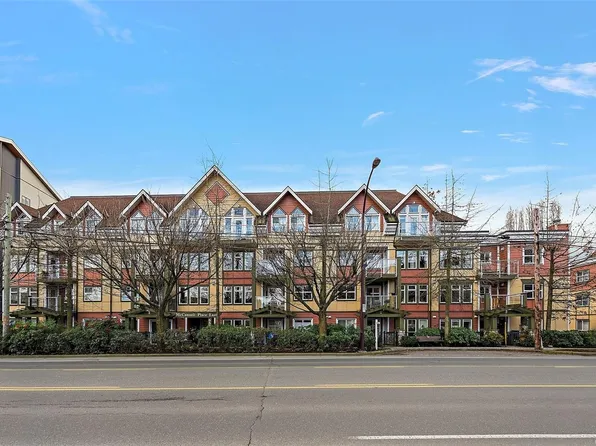 655 Goldstream Ave #306, Langford, BC V9B 0G2