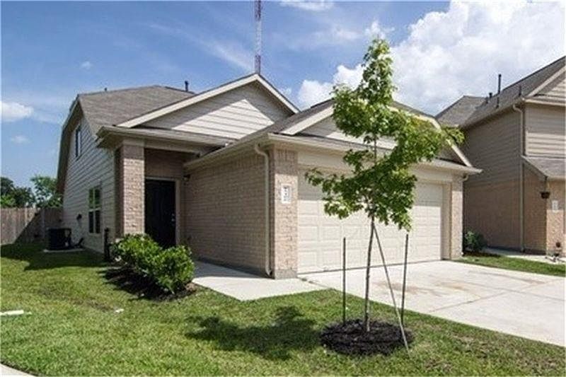 1st image of 15406 Bammel Oaks Ct