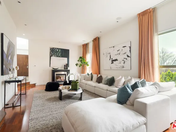 155 S Elm Dr APT 302, Beverly Hills, CA 90212