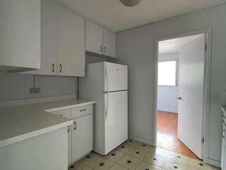 1911 10th Ave #A — Photo 3