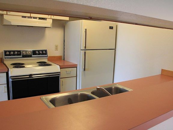 Kitchen - Bar