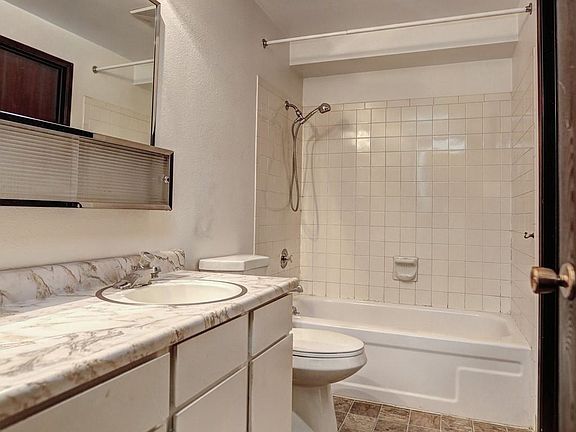 3rd image of 2121 E Upriver Dr