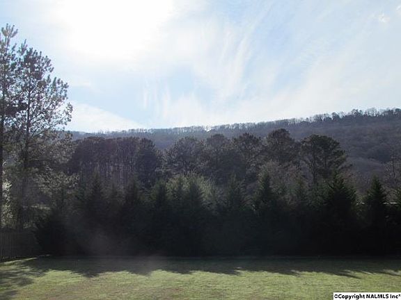 4th image of 106 Chambray Dr