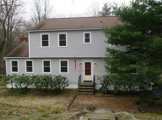 31 Pleasant Hill Rd, Newtown, CT 06470