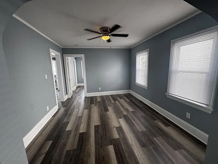 5711 Warren Ave — Photo 5