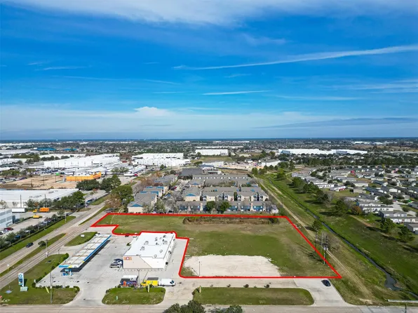 20302 Imperial Valley Dr, Houston, TX 77073