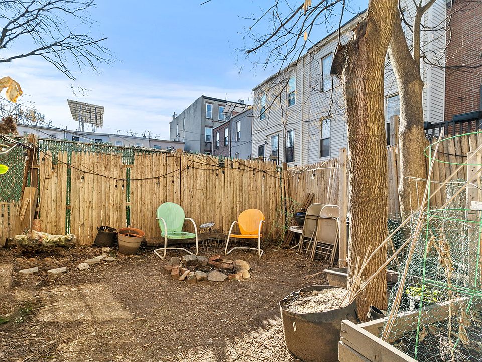 1st image of 352 Lexington Ave #1