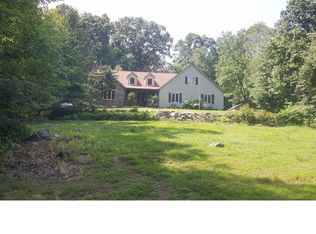 6 Woodland Ln, Boyertown, PA 19512