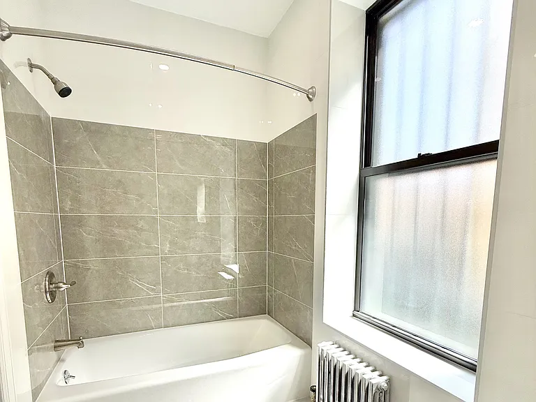 2 Doscher St #5 — Photo 11
