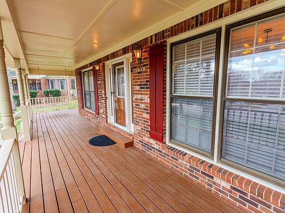 4th image of 115 Hartington Dr