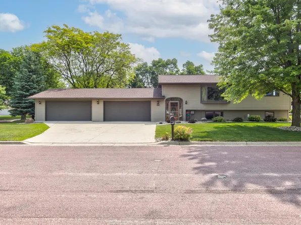 302 S Cedric St, Ivanhoe, MN 56142