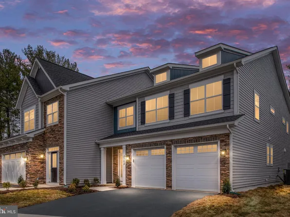 8712 Southrun Ct, Lorton, VA 22079