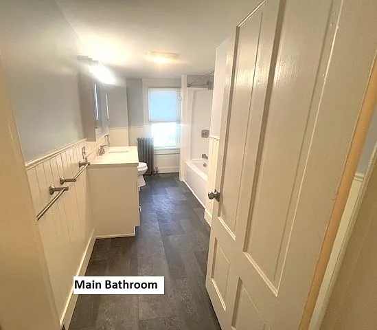 98-100 Pleasant St #98 — Photo 16