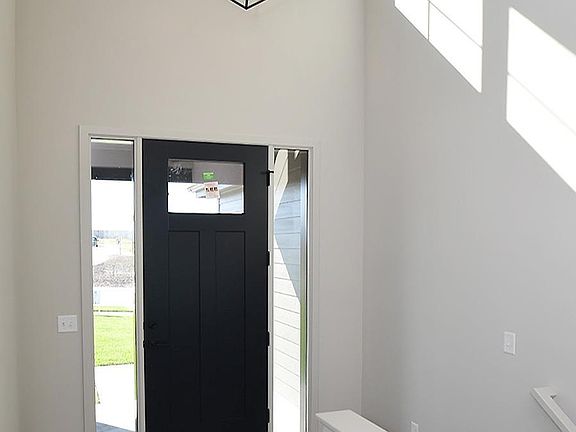 4th image of 9902 S 180 Avenue Cir