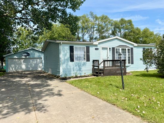 5382 Ebonywood Ln, Rockton, IL 61072