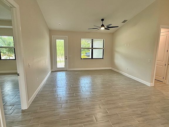 2nd image of 37 Gimli St