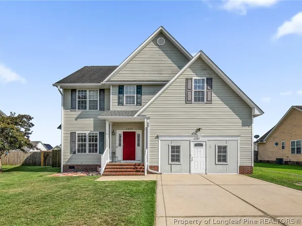 5929 Lillytrotter Dr, Hope Mills, NC 28348