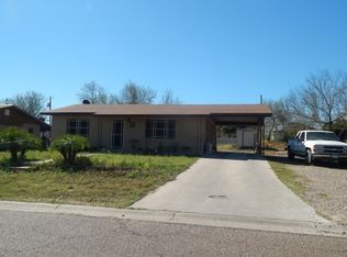 307 Elm St, Zapata, TX 78076