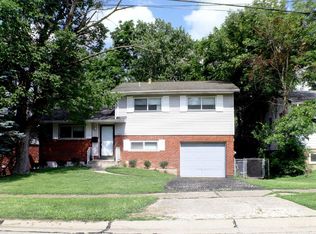 9224 Comstock Dr, Cincinnati, OH 45231