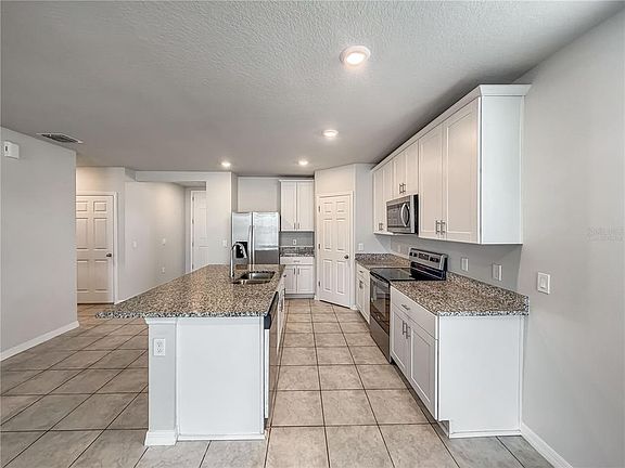 2nd image of 868 Teton St