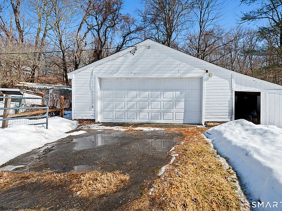 3rd image of 97 Armstrong Road