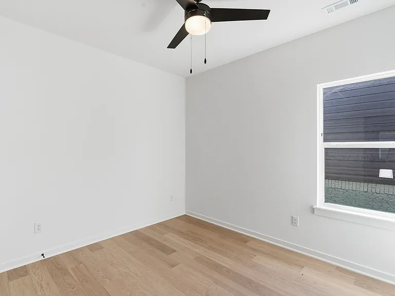 1835 E Fiji St — Photo 10