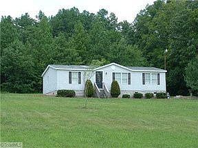 2nd image of 225 Beacon Ridge Pl
