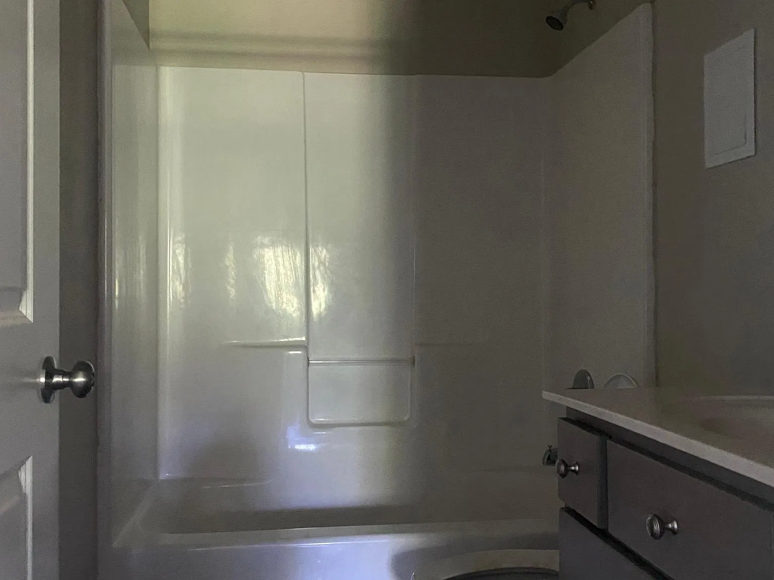 2 bed, 800 sqft, $825 — Photo 3