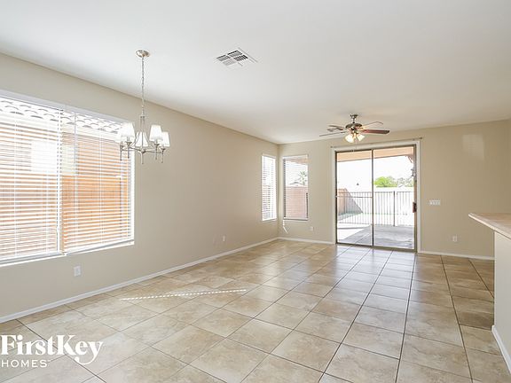 4th image of 254 E Canary Ct
