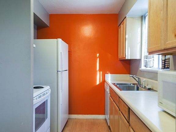 4th image of 130 S 1300 E APT 406
