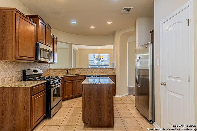 9023 Hubbard Hl — Photo 17