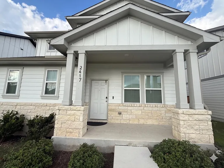 2417 Lucy Axel Ln — Photo 2