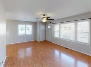 43 E Carroll Dr, Decatur, IL 62521