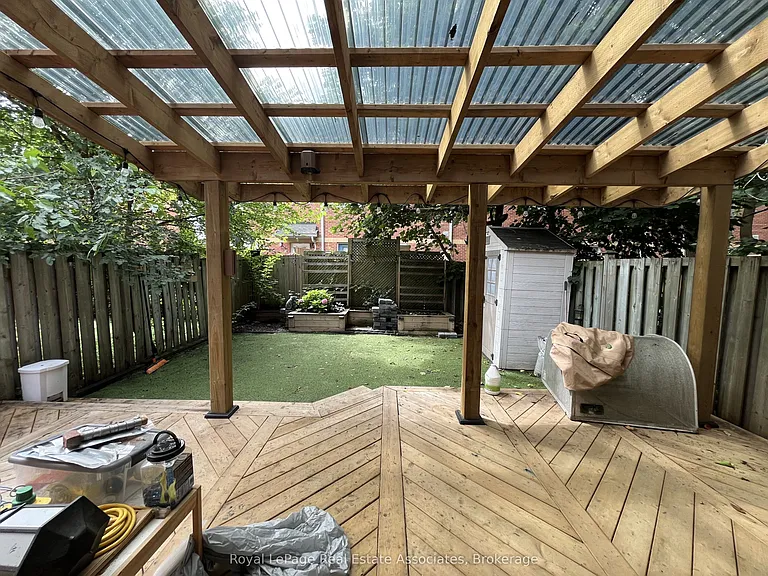 1112 Gable Dr — Photo 7