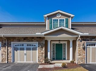 48 Wyndham Road, South Abington, PA 18411